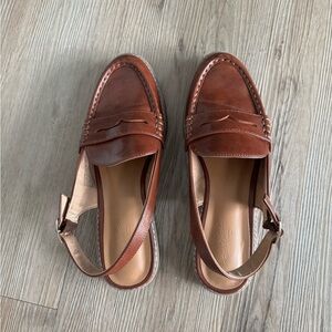 Universal Thread Brown Leather Women's Loafers